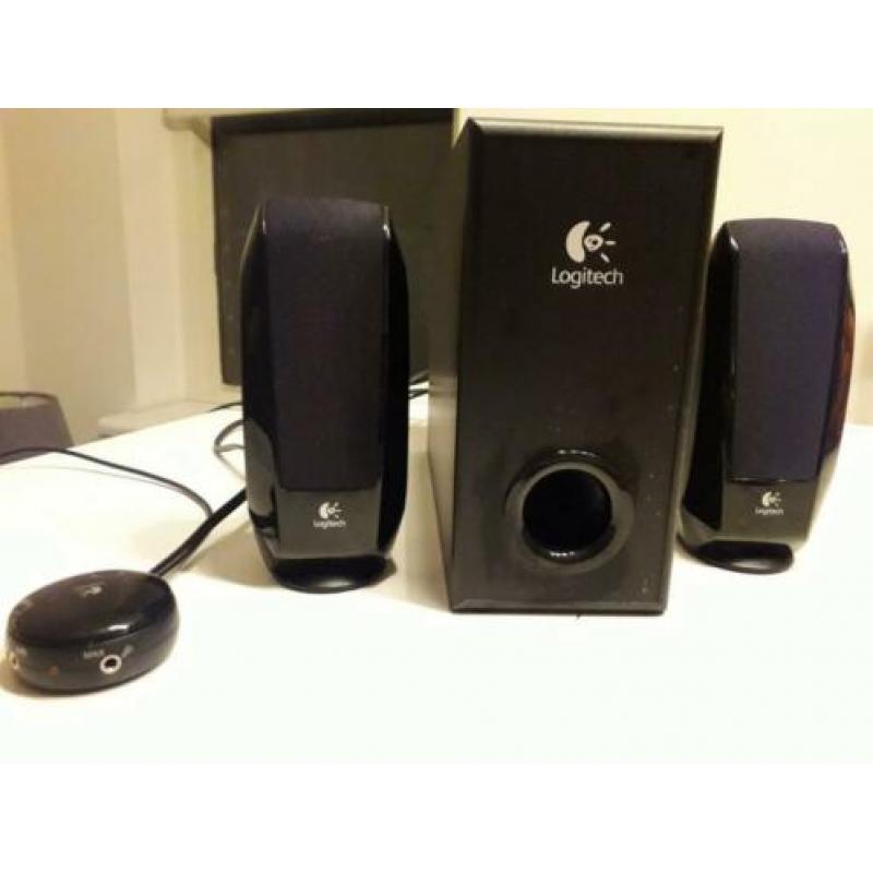 Luidsprekerset Logitech S220 € 20,00