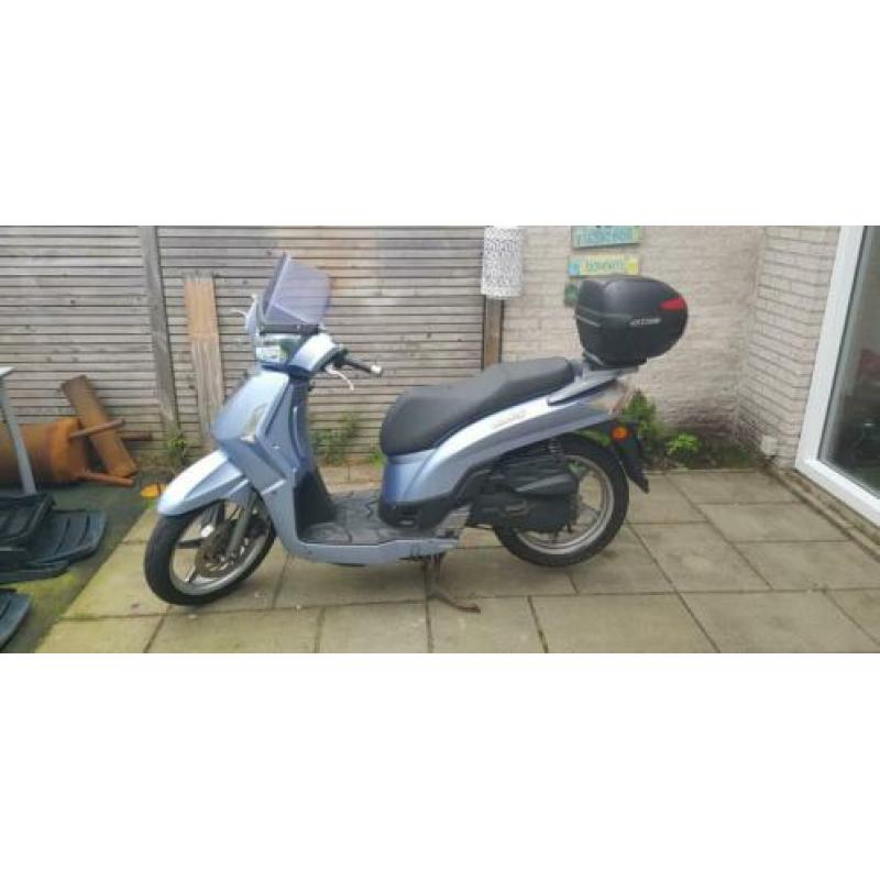 Kymco People S (defect)