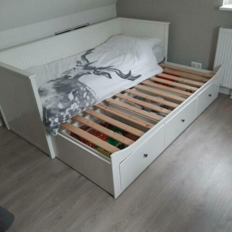 Ikea uitschuifbed