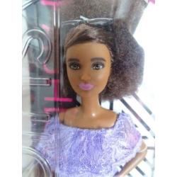Barbie Fashionistas #93 Living Lace NRFB Petite.