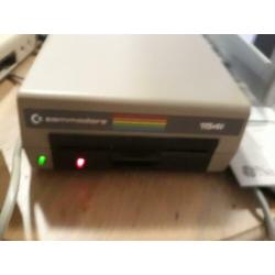 Commodore 64C met joystick diskdrive final cartridge III