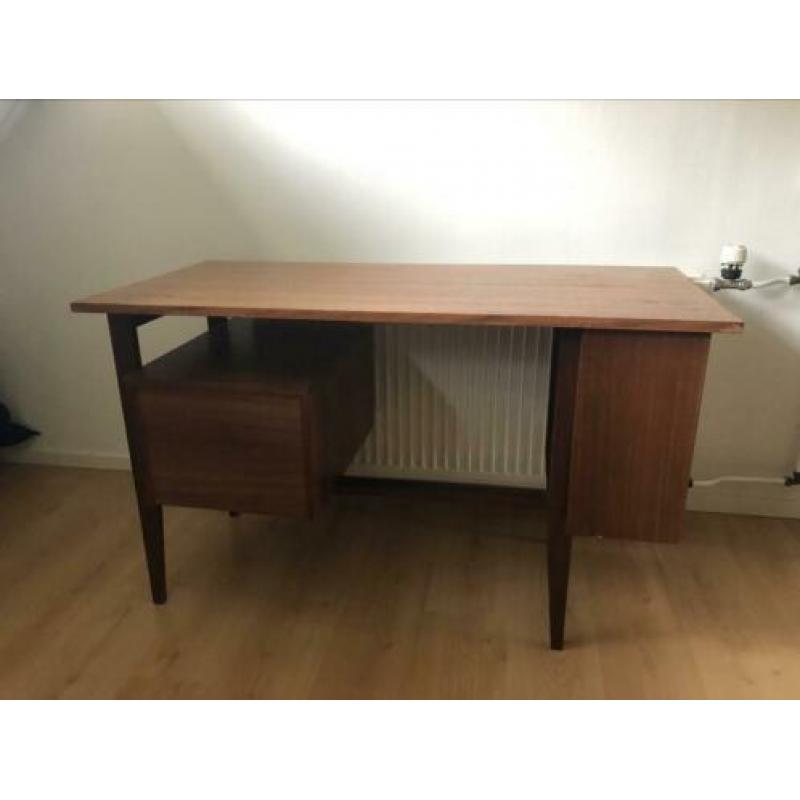 Vintage design bureau