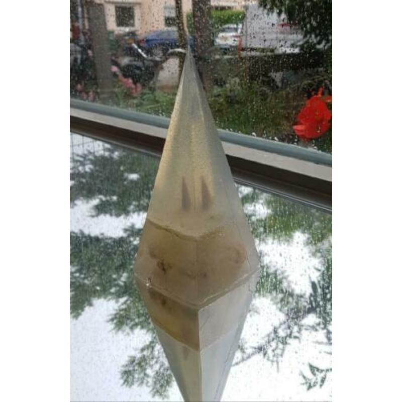 Orgonite pyramide in glas