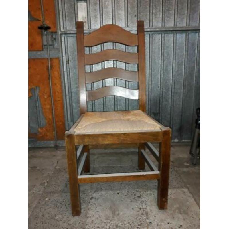 6 eiken stoelen om op te knappen
