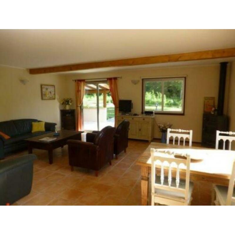 Te huur 4pers. Bungalow Dordogne Village le Chat