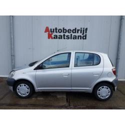 Toyota Yaris 1.0-16V VVT-i Terra
