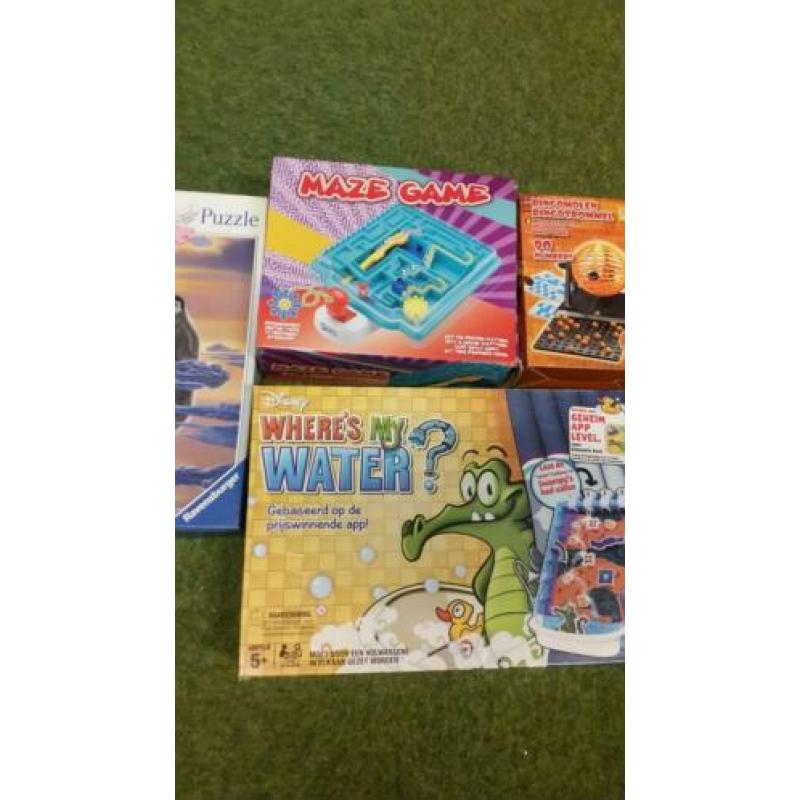 Spellen een set spellen en een puzzel bijna gratis