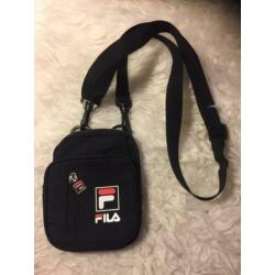 Nieuw tasje van FILA zwart logo