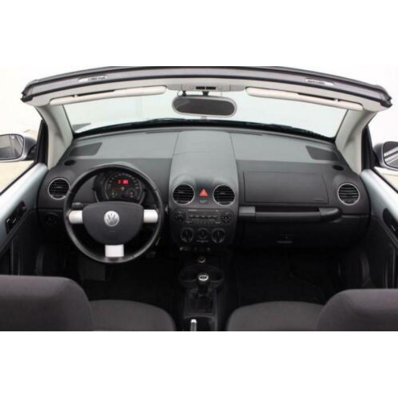 Volkswagen New Beetle Cabriolet 1.6 Highline 102PK NL Auto C