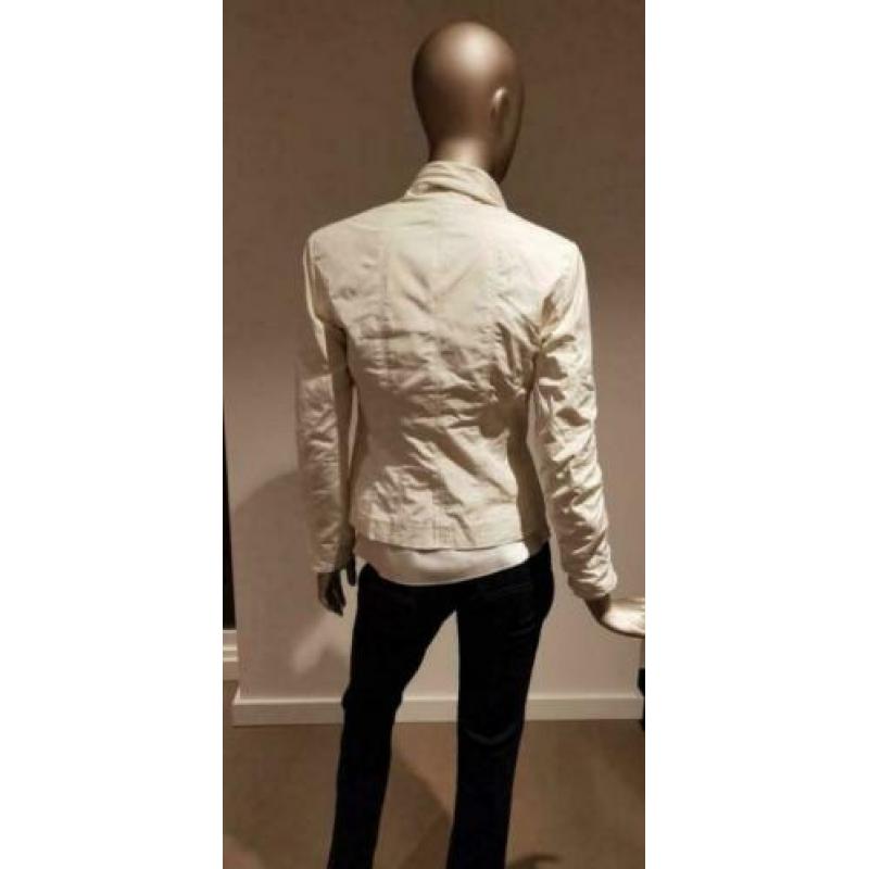 Creme blazer / colbert maat 38 - chique pasvorm en knopen
