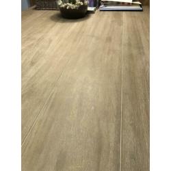 VT wonen eetkamer tafel en stoelen