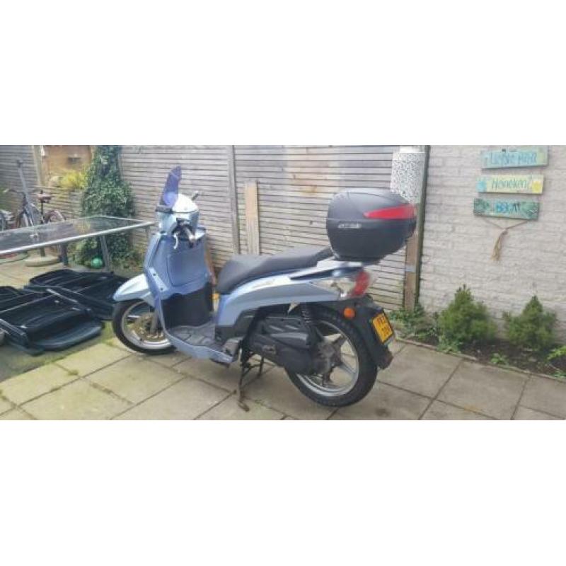 Kymco People S (defect)