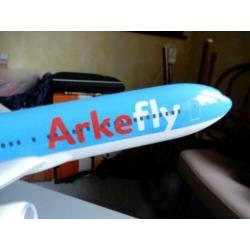 Vliegtuigmodel ArkeFly Boeing 767