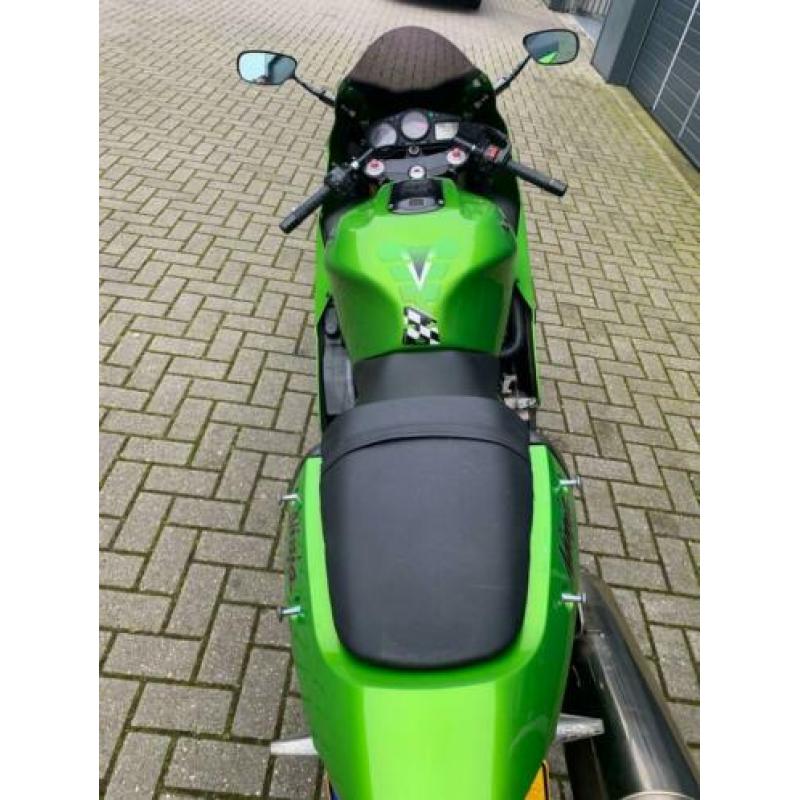 Kawasaki zx12r
