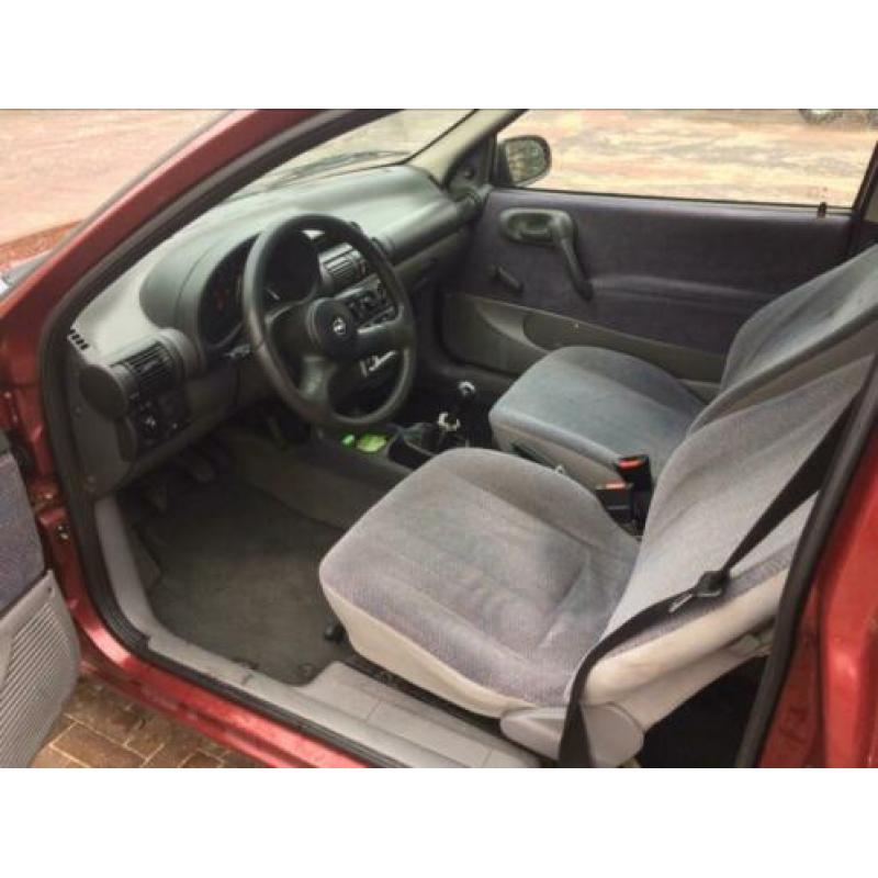 Opel Corsa 1.4 I 1997 Rood