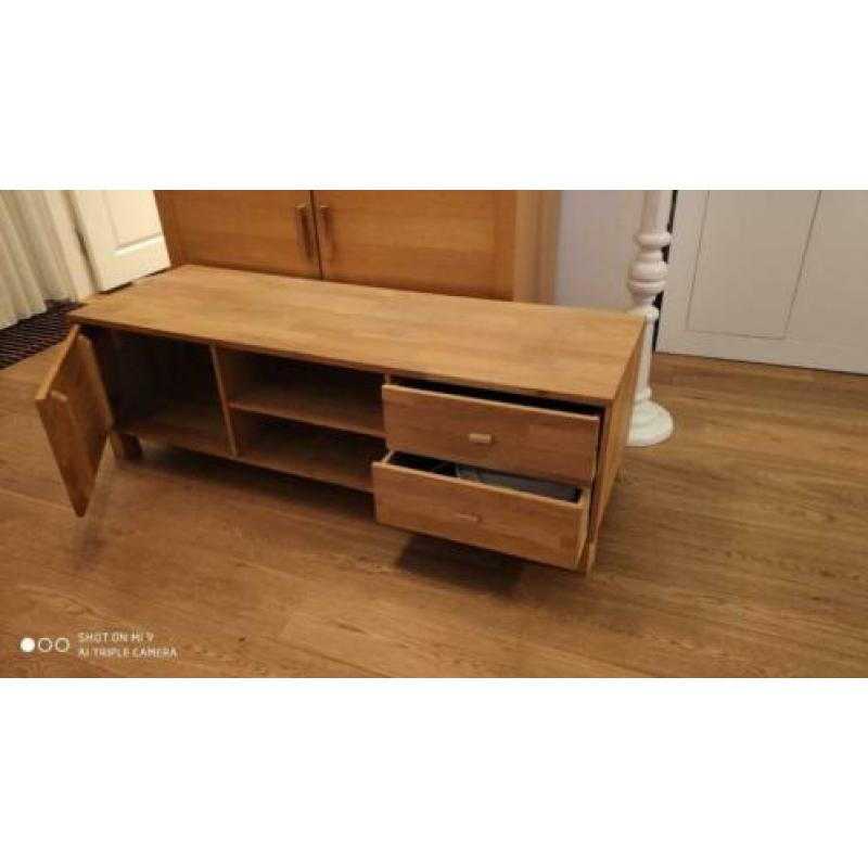 Mooie eiken tv meubel met deur en 2 laden (140x50x47 bxdxh)