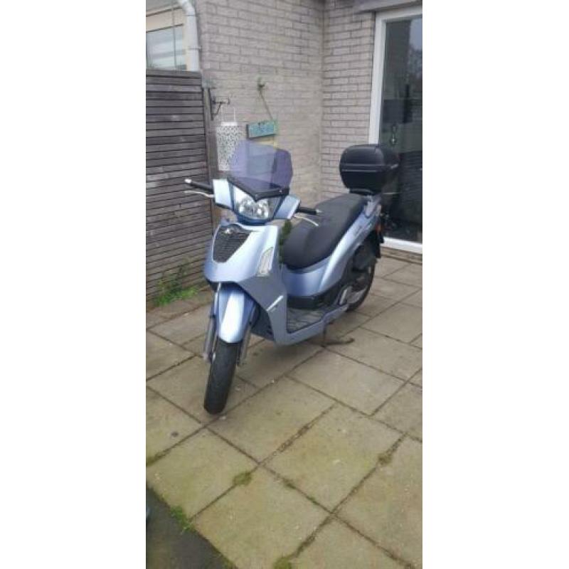 Kymco People S (defect)