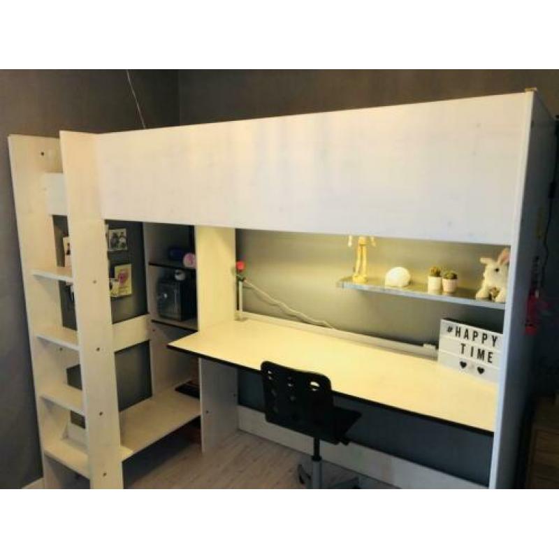 Hoogslaper Smoozy met bureau en opbergruimte