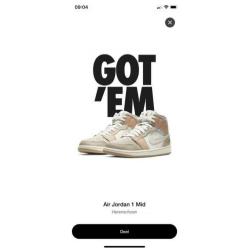 Air Jordan 1 mid Milan maat 42/US 8.5