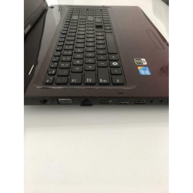 Samsung laptop 17 inch