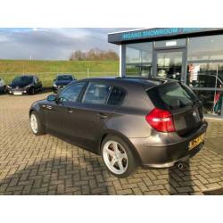 BMW 1-serie 118d Corporate Business Line | nieuwe motor!