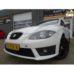 SEAT Leon 2.0 TFSI FR 6 bak van 2de Eig en airco en navigati