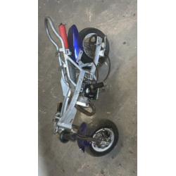 Partij minibikes en onderdelen