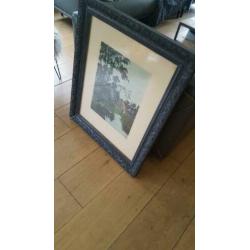Oude antieke brocante lijst met oud glas en oude print