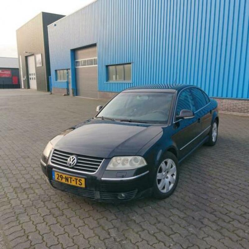 Volkswagen Passat 2.3 V5 125KW AUT 2004 Zwart