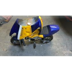 Partij minibikes en onderdelen