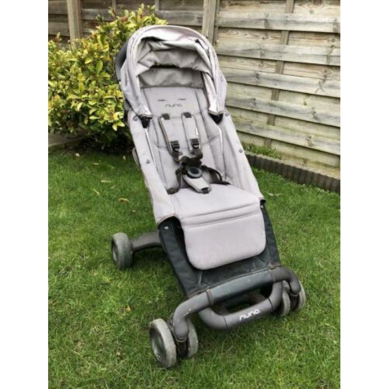Nuna Pepp buggy in lichtgrijs