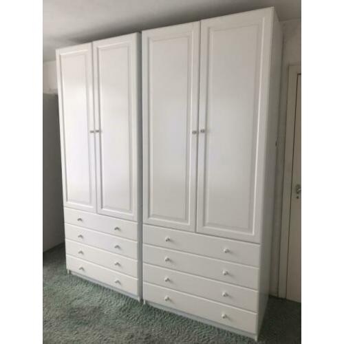 2 kasten elke kast is 236cm hoog, 100cm breed, 60cm diep