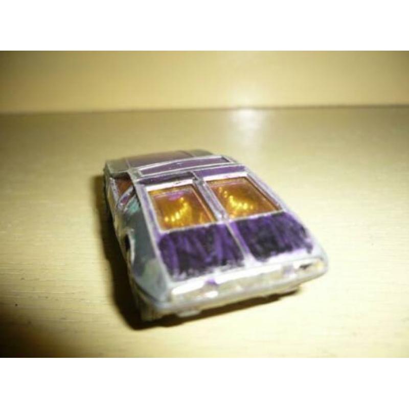 Mie18> oude corgi tomaso mangusta 01