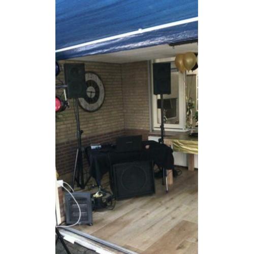 Geluidset met draaitafel