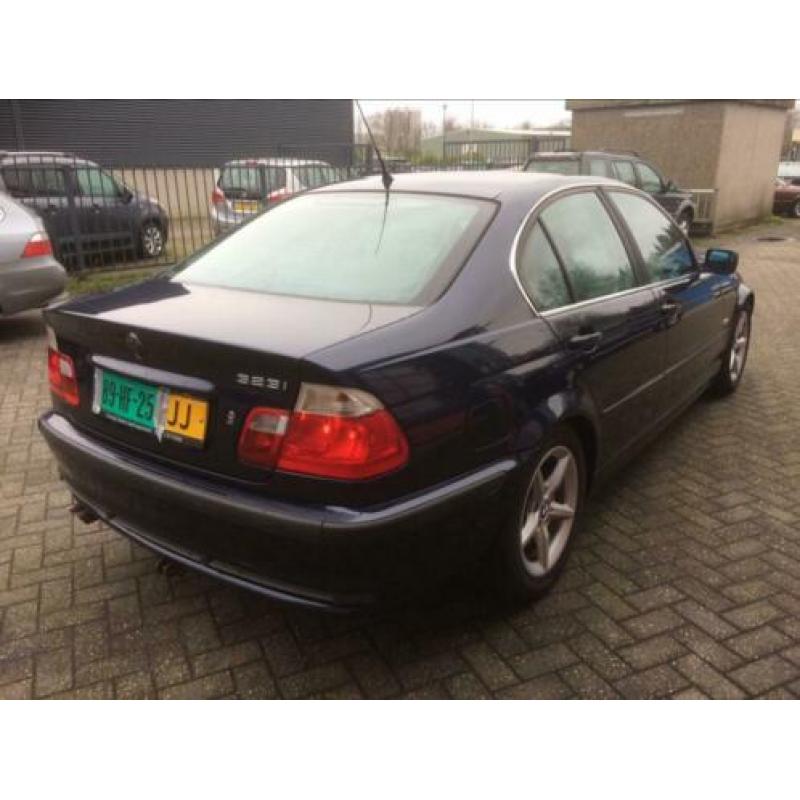 BMW 3-Serie 2.5 I 323 / 2000 Executive met Nwe APK!