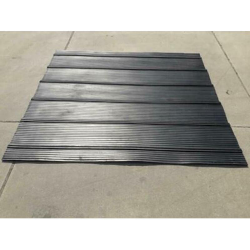 stalrubber rubber voor stallen trailermat paardenstal