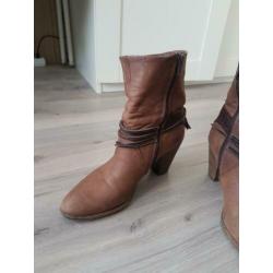 Bruine dames laarsjes maat 38