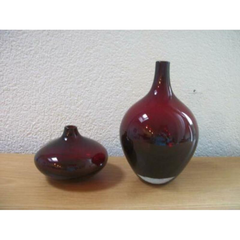 2 Luxe Rode Vaas dik rood glas - 20 en 10 cm hoog - gaaf