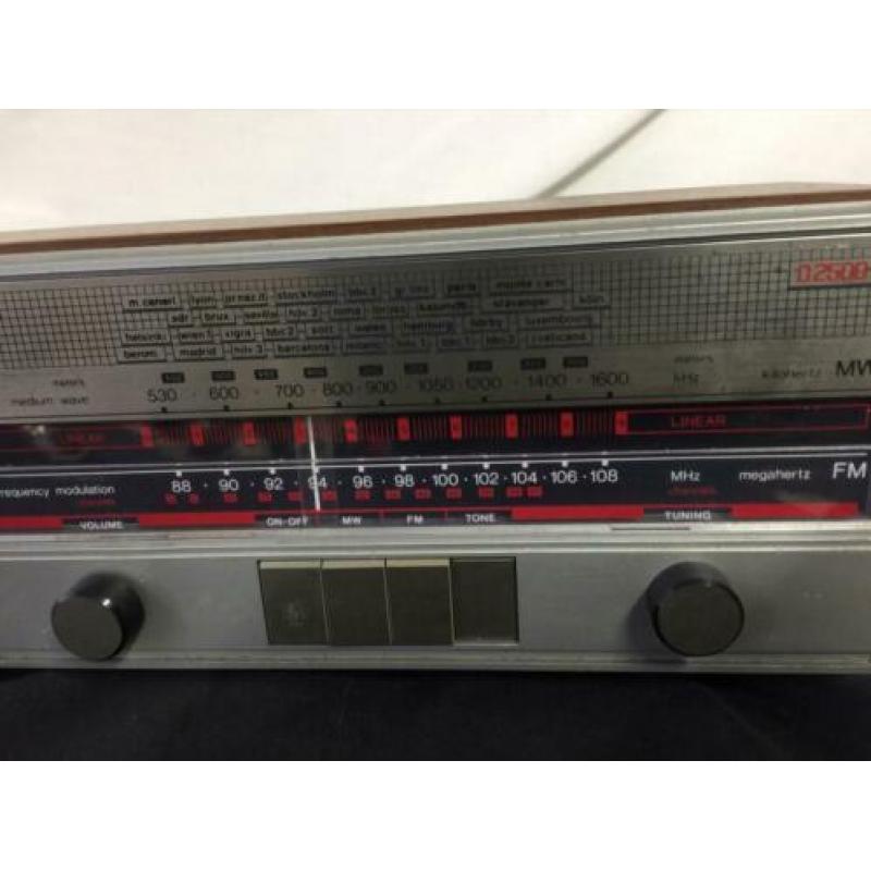 Prachtige zeer goed onderhouden Retro radio Philips 02500