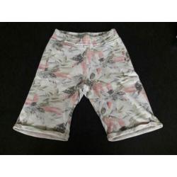 5 shorts maat 152