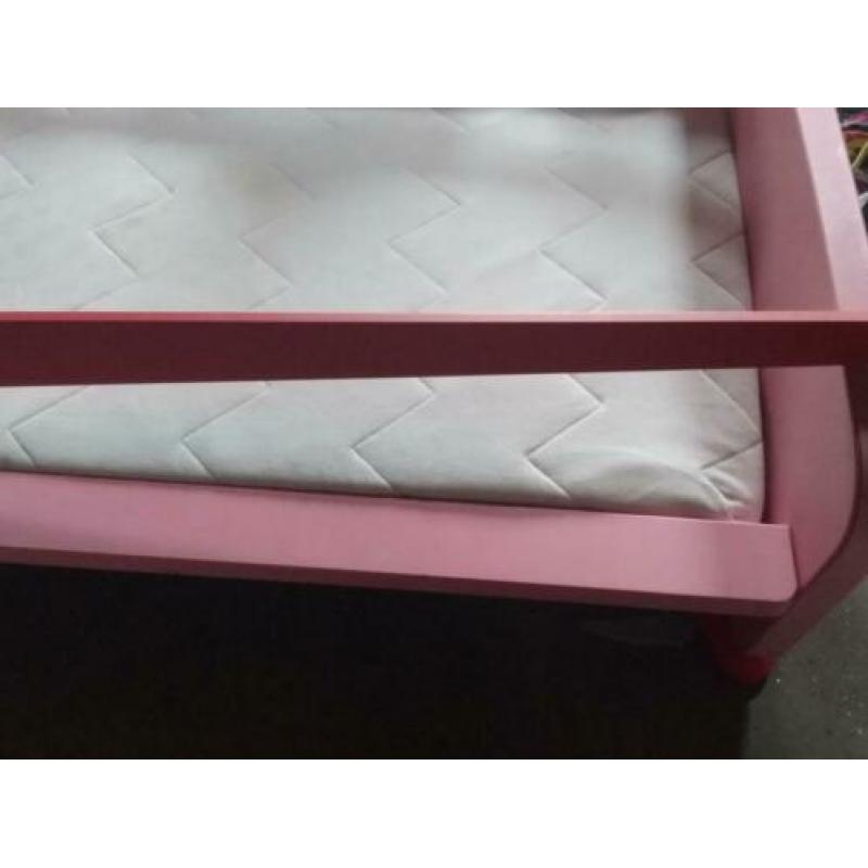 Mamoet rosé kinderbed