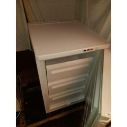 Zanussi vriezer tafel model