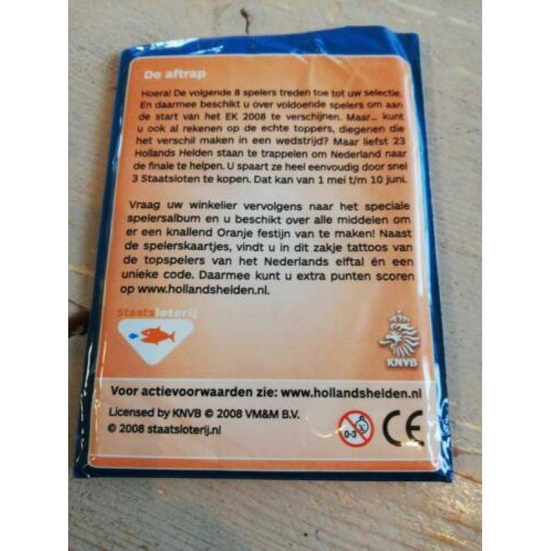 Voetbalplaatjes en tattoo