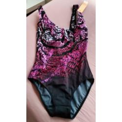 Nieuwe badpak, zwart-roze, maat 40, cup b met beugel