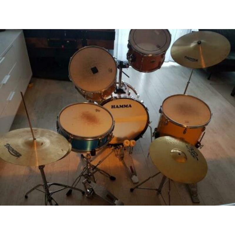 Oldscooldesign Vintage Hamma EMI drumstel in goede staat
