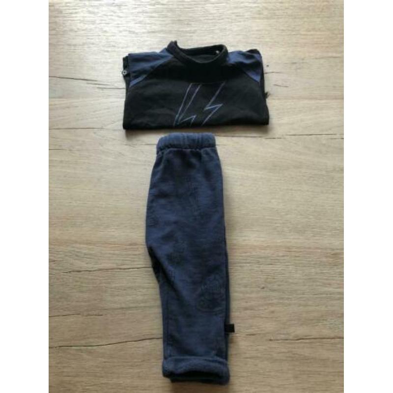 Noeser setje blauw / zwart maat 68. ZGN voor stoere kids