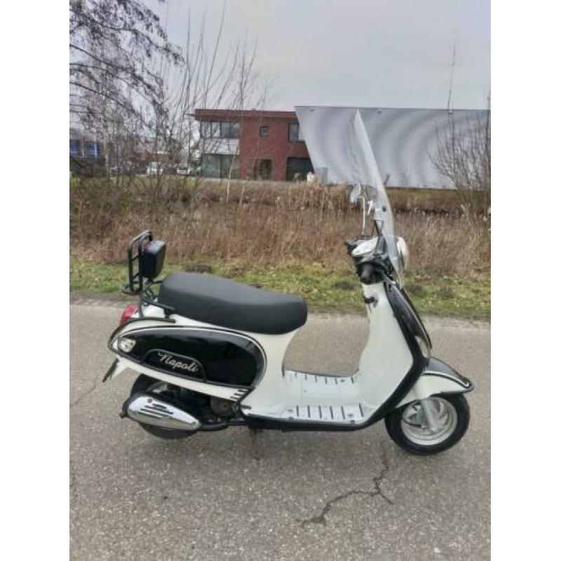 ????Vespa look snorscooter in NIEUWSTAAT agm vx50 btc ????