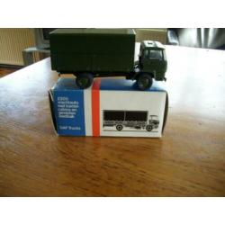 militaire DAF,s met huif in doos nieuw .& trailer DAF .