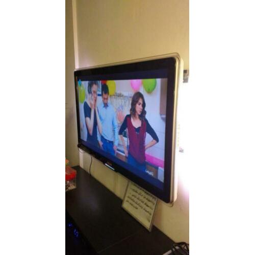 Te koop tv philips 48 inch met licht