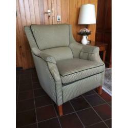 Groen leren /stoffen Engelse style fauteuils z.g.a. nieuw.